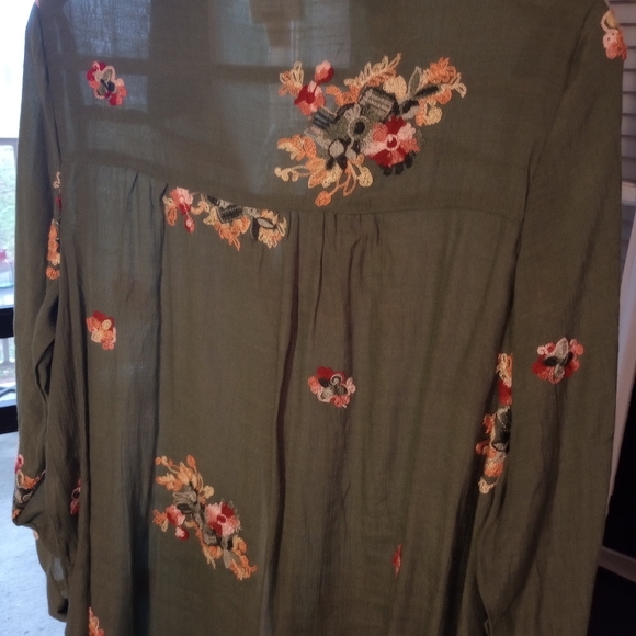 Fig and Flower embroidered - Picture 5 of 5